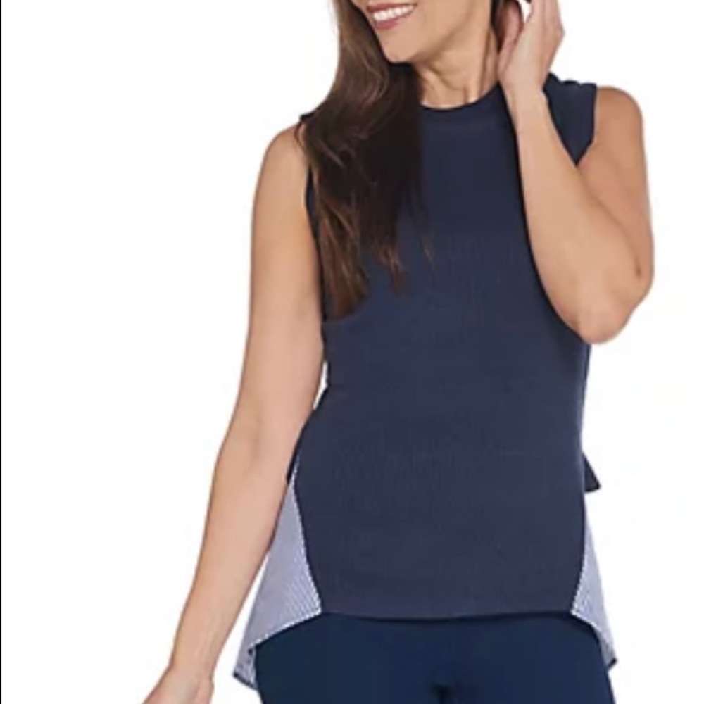Beautiful ribbed knit cami with shirt tail hem